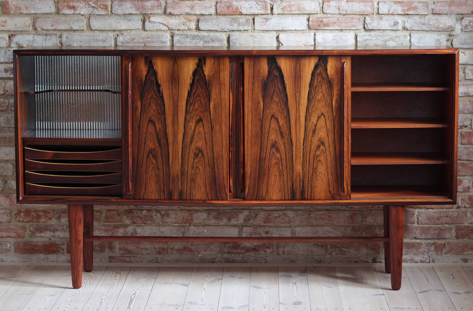 Danish highboard in brasilian rosewood by H. P. Hansen, 1960