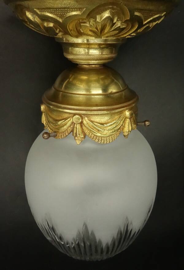 Louis XVI style pendant light / ceiling light / ogive chandelier - gilded bronze & chiseled glass