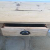 Farm table