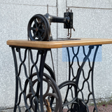 Machine à coudre Harris Defiance, vintage