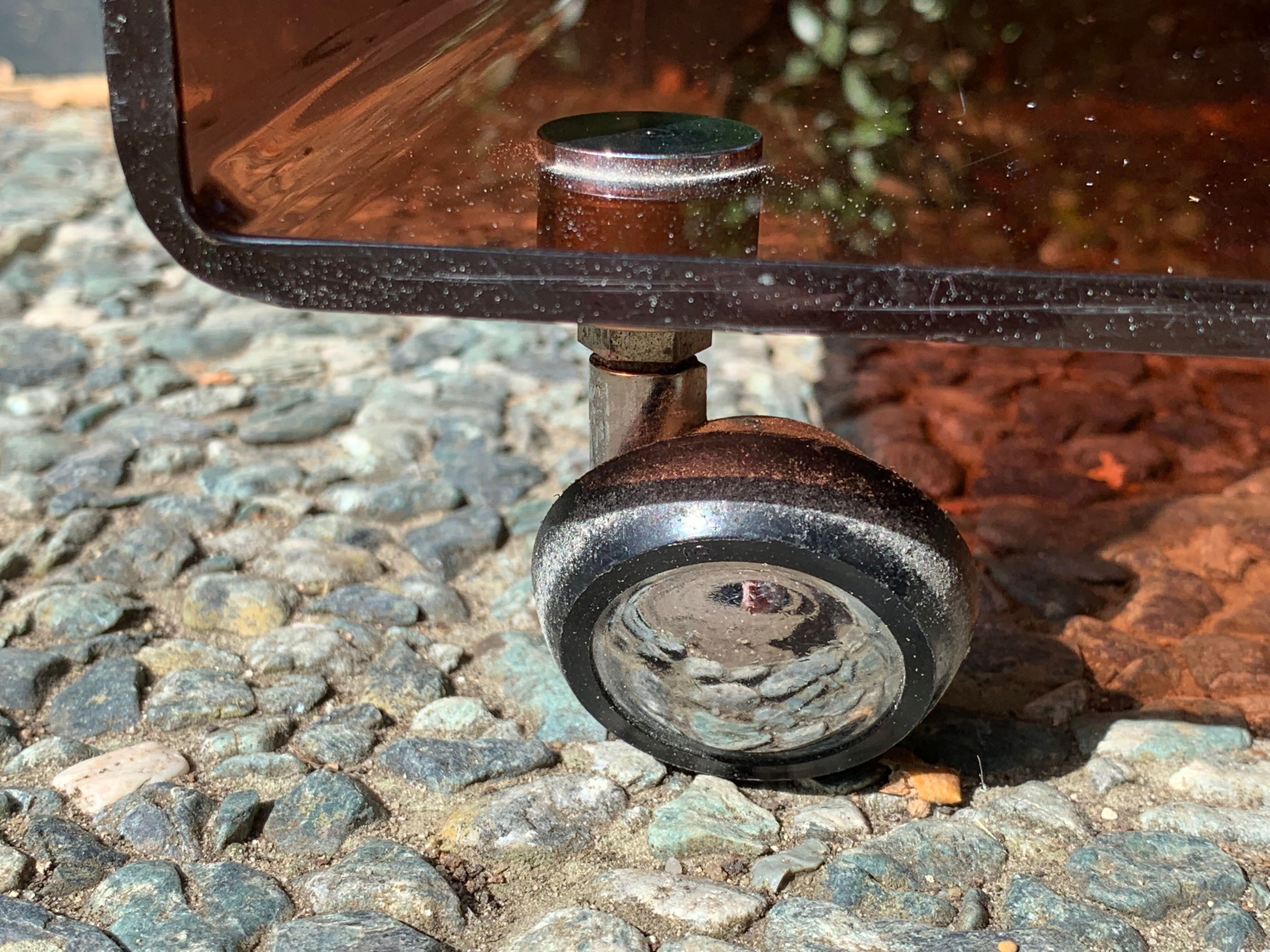 Smoked plexiglas rolling bar 70