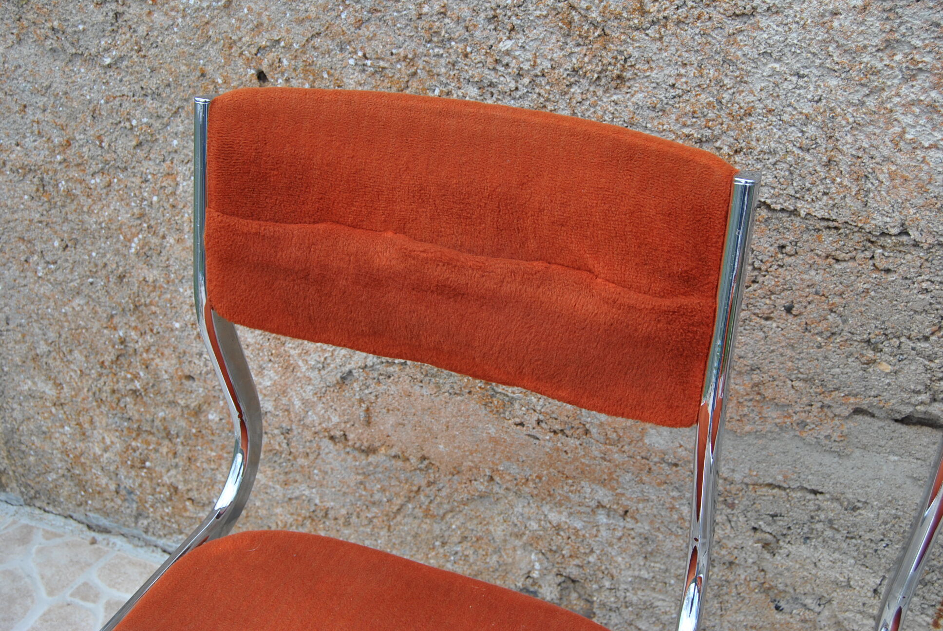 Pair of orange velvet chairs Roche Bobois 70s