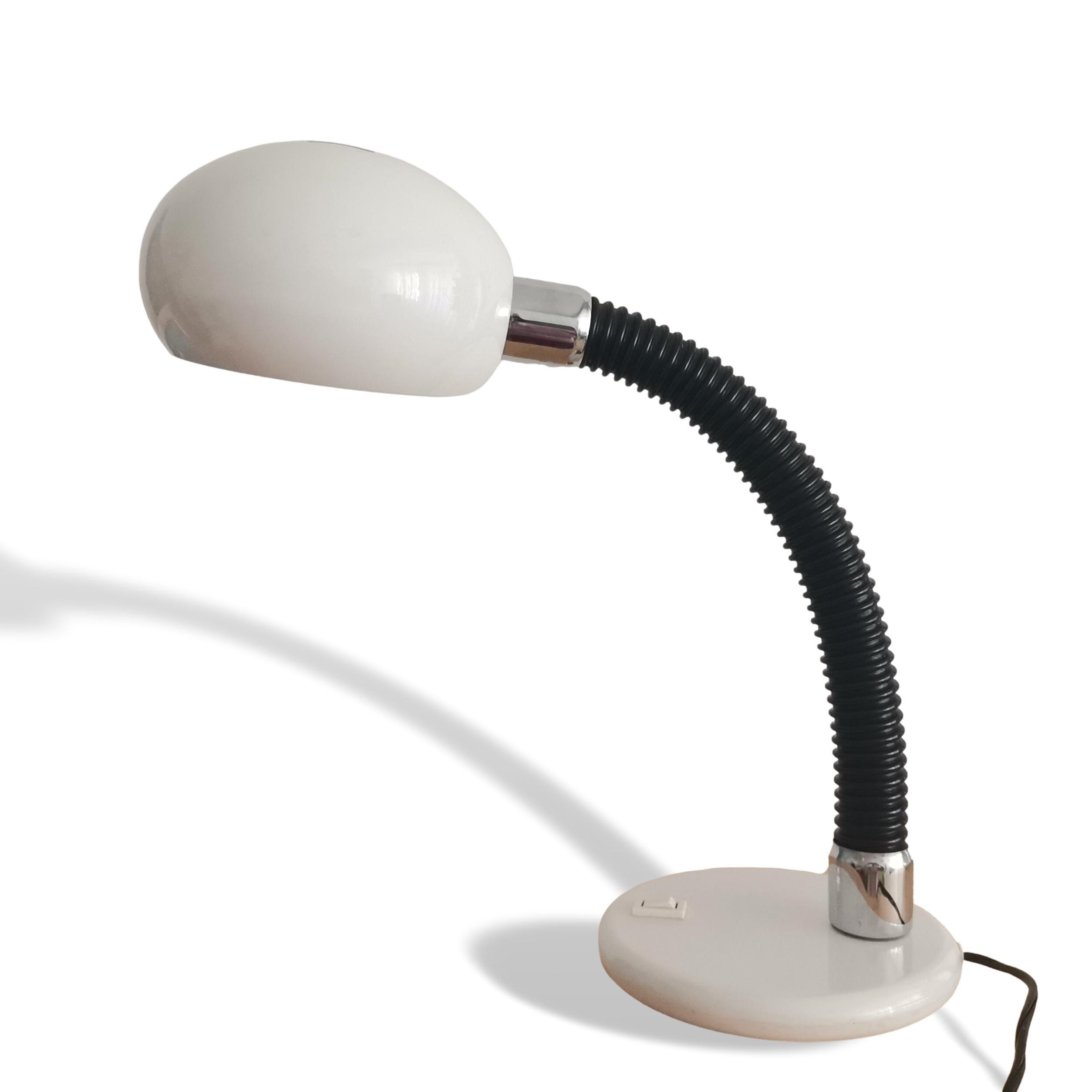 Industrial style gooseneck white table desk lamp