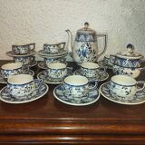 Ancien service à café en Faïence Henriot Quimper à décor floral et élégant bleu