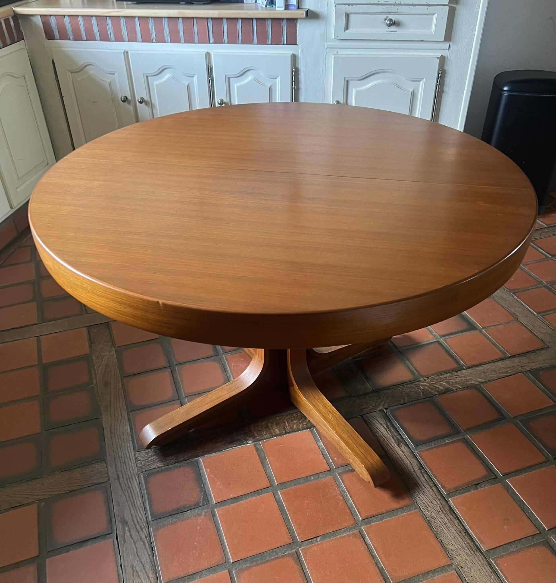 round table