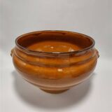 Soup tureen and 4 bowls