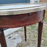 Table bouillotte ancienne avec plateau marbre style louis xvi