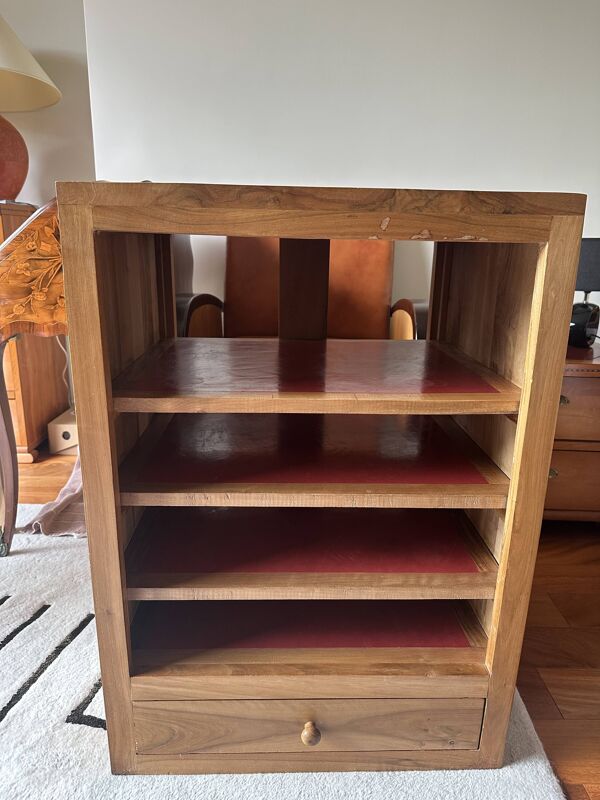 Étagère, meuble de rangement en noyer et tadelakt