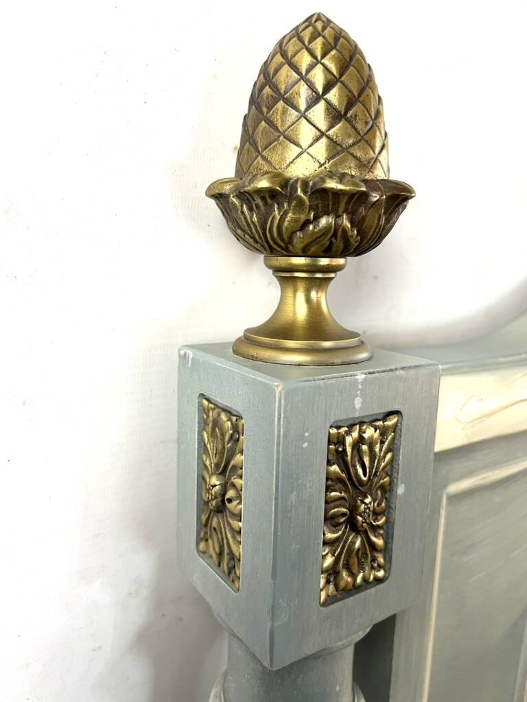 Tête de lit de style Louis XVI – Provenance Hôtel George V Paris – 200 cm