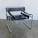 Wassily armchair | Marcel Breuer | Spanish Edition Mario Cavallero - Gavina