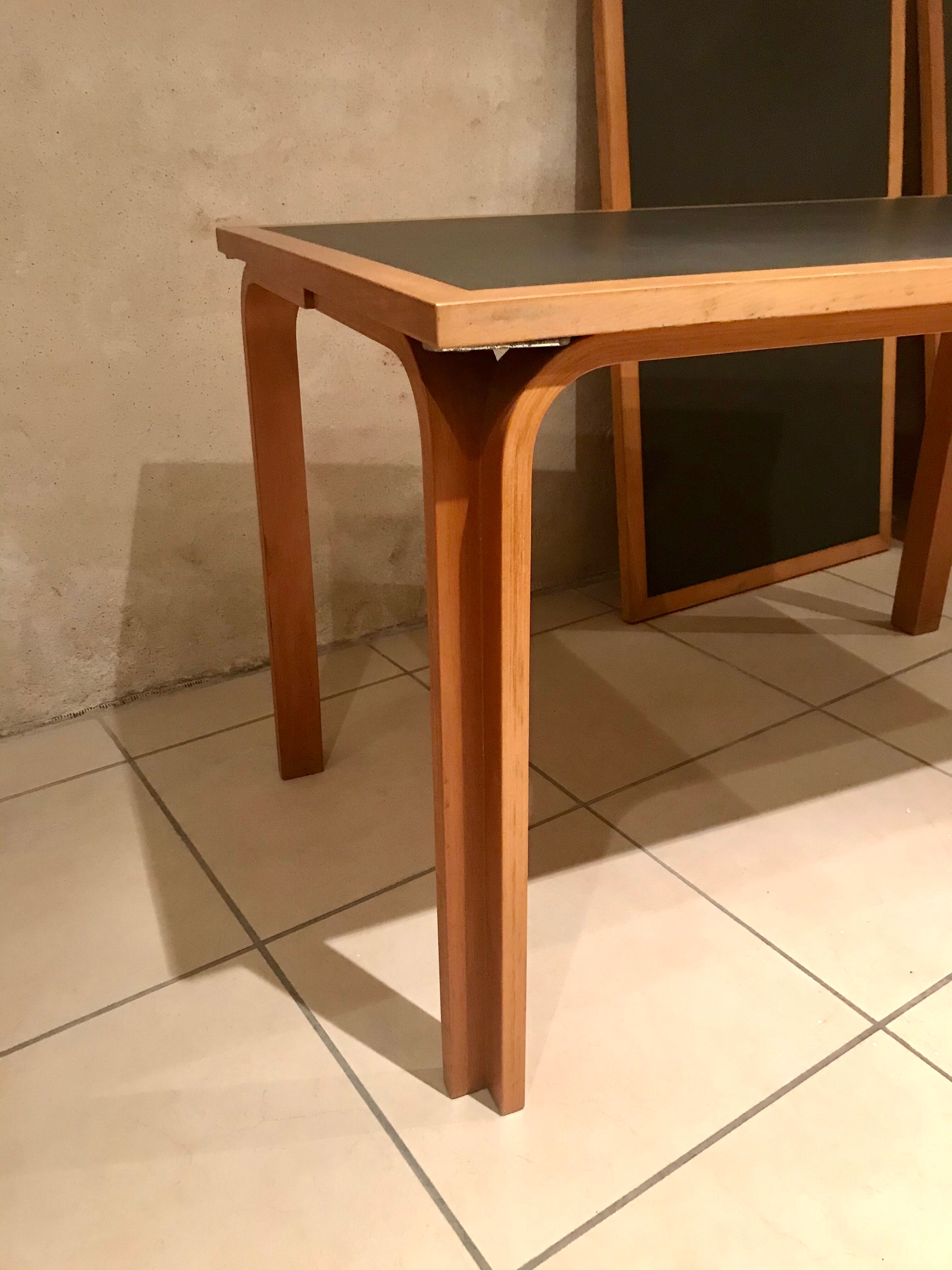 Table danoise Magnus Olesen 1970
