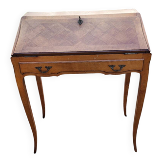 Office slope scriban speed bump