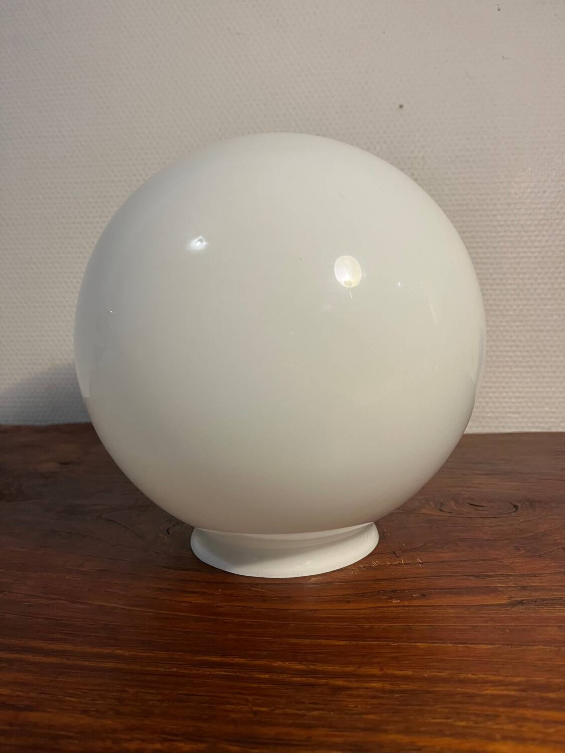 Opaline and black metal table lamp, 1980s