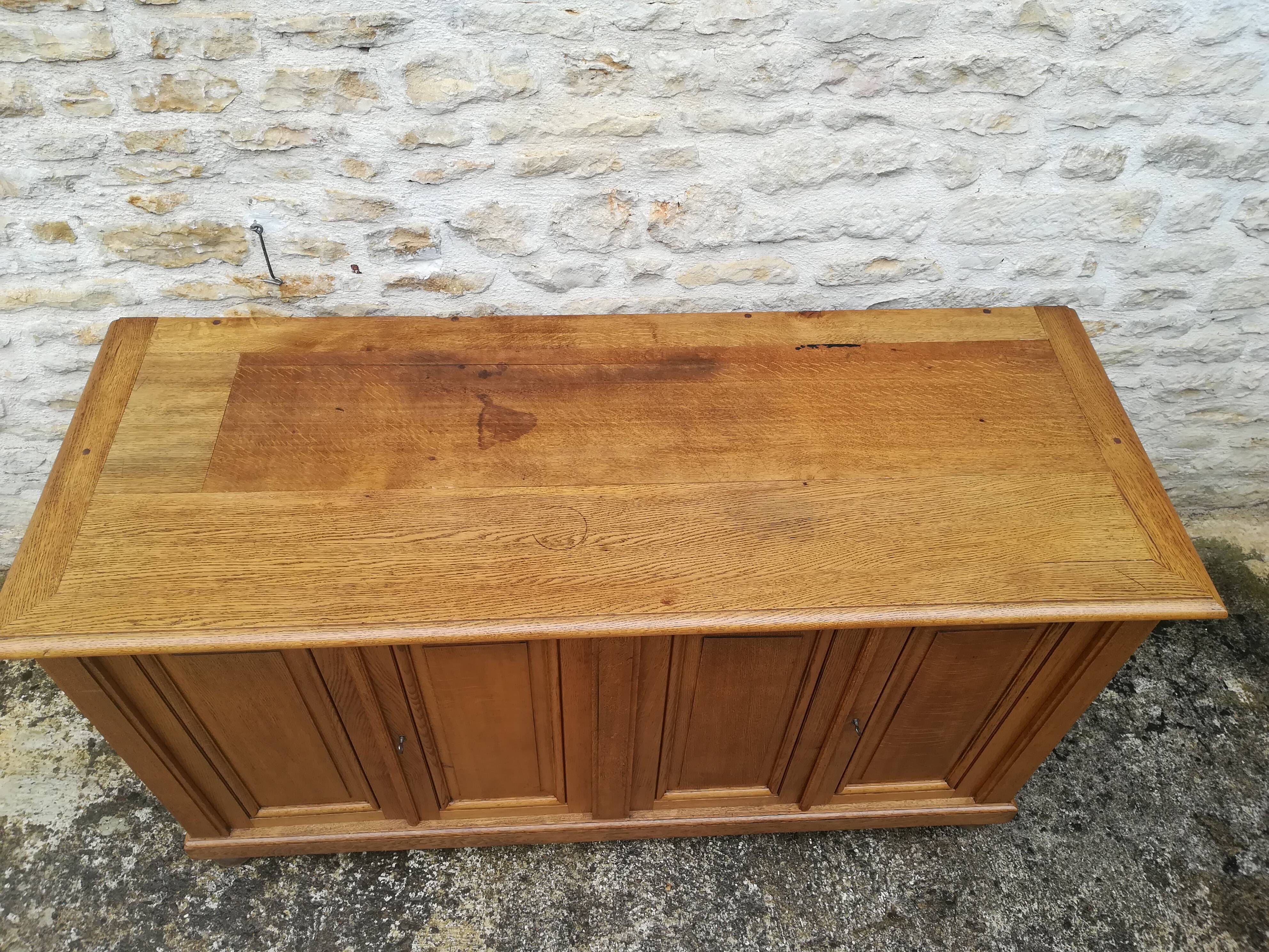 Four-door trade furniture