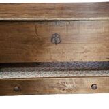 Ancienne Maie Ou Coffre En Bois Naturel Avec Un Tiroir