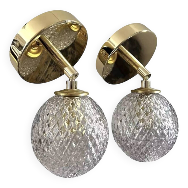 Paire d’appliques murales globes ciselés