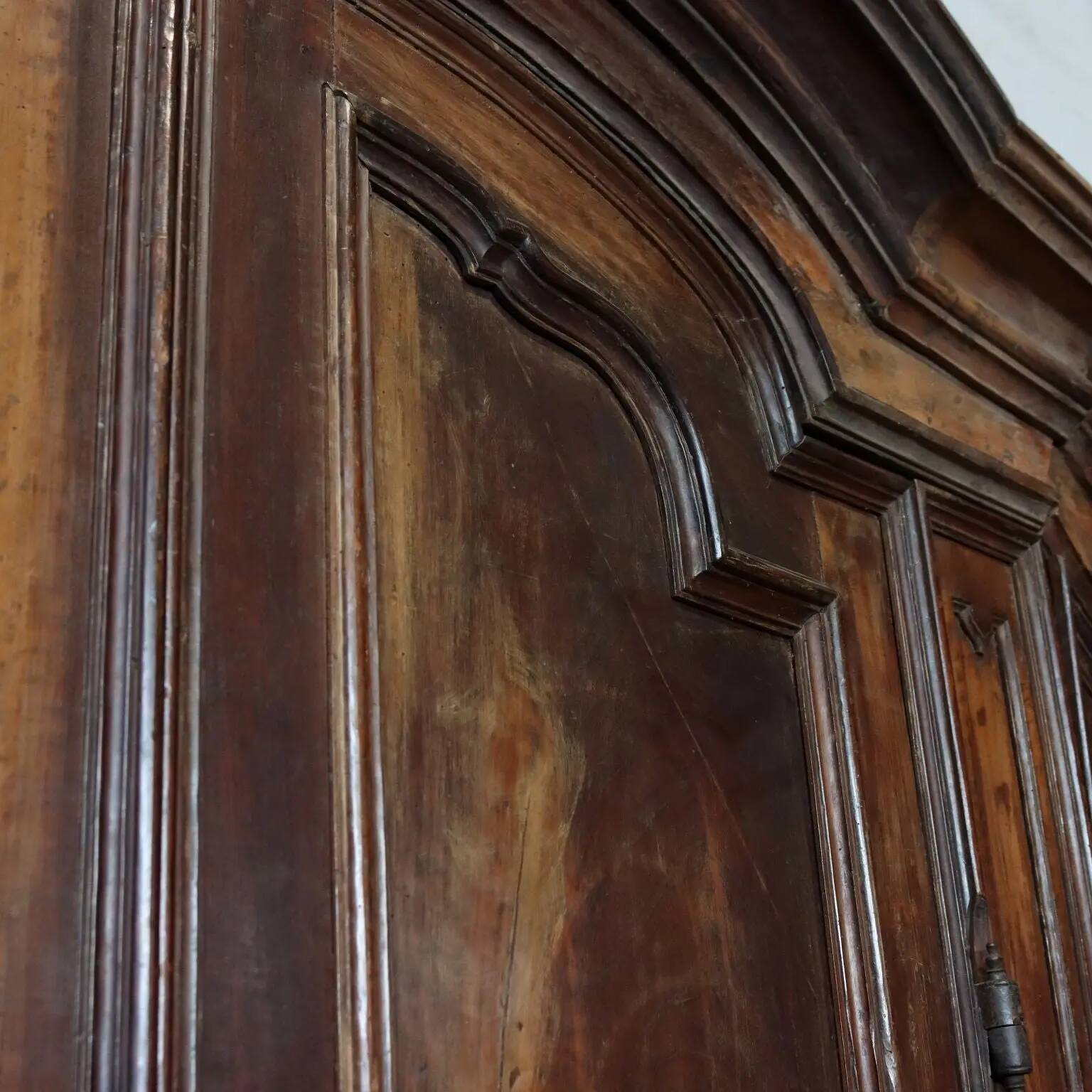 Antique walnut and poplar buffet, Italy 18th century