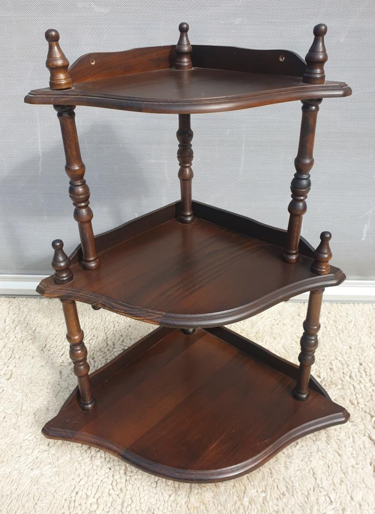 Wall-mounted corner display with 3 mahogany shelves