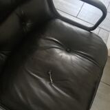 Pollock Knoll executive chair