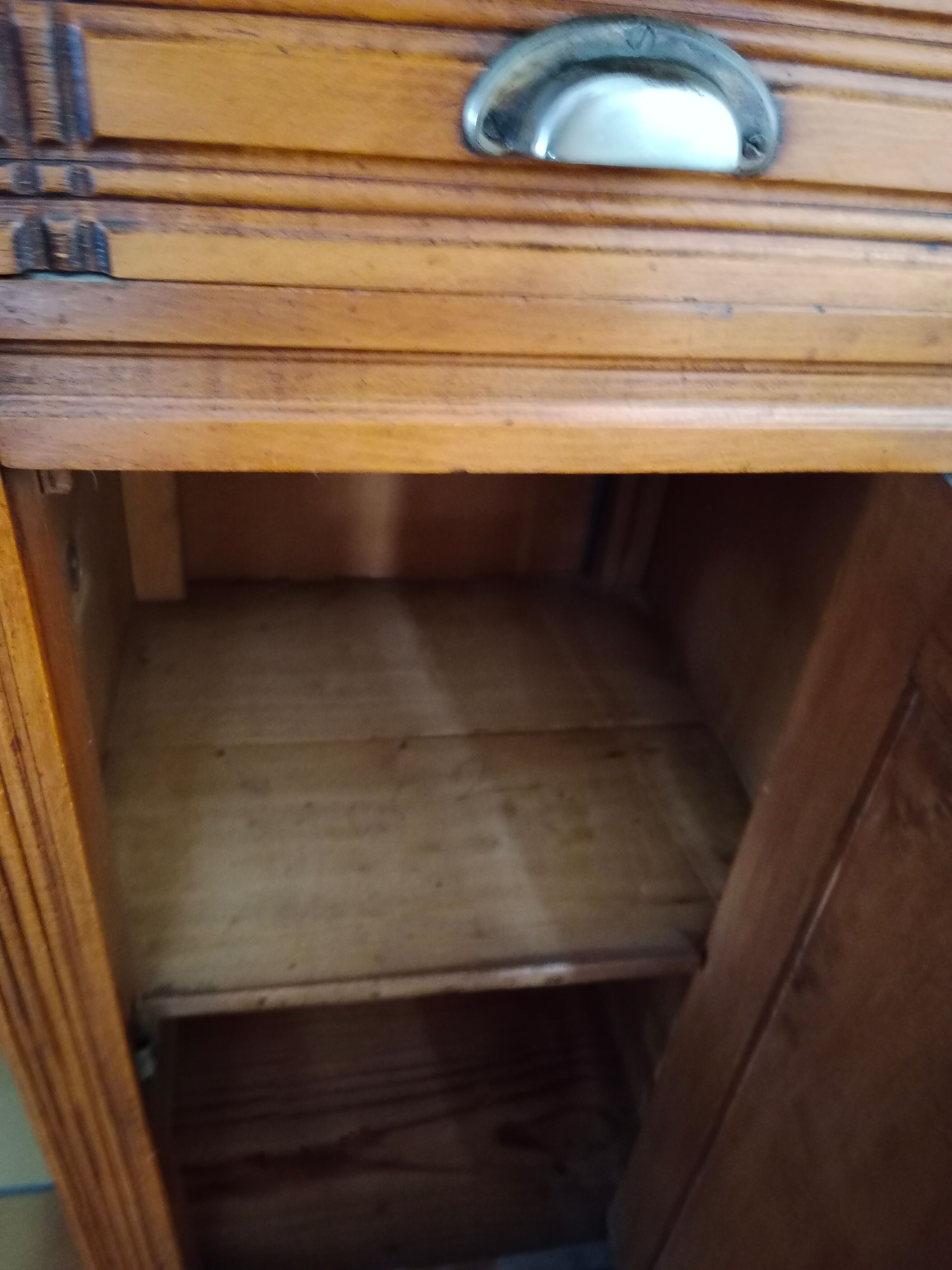 Parisian art deco jam maker