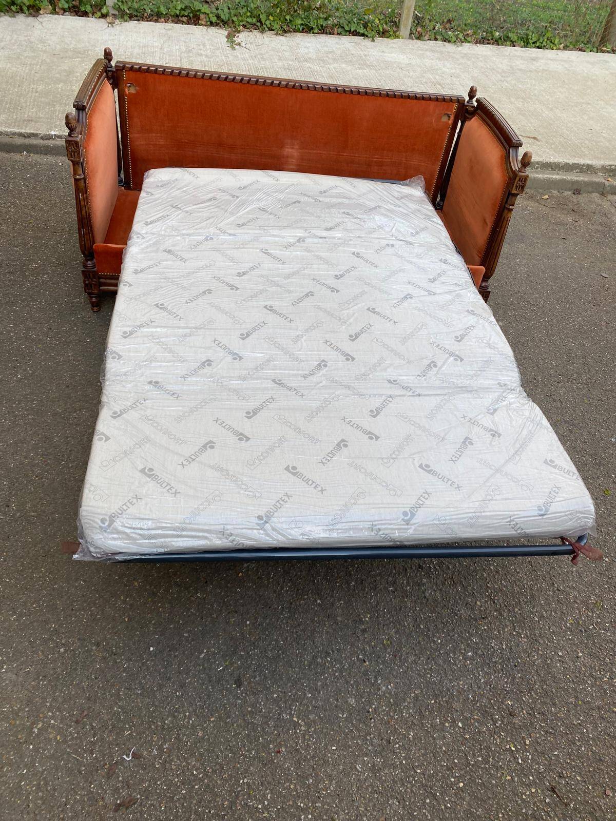 Convertible sofa bed Louis XVI daybed velvet