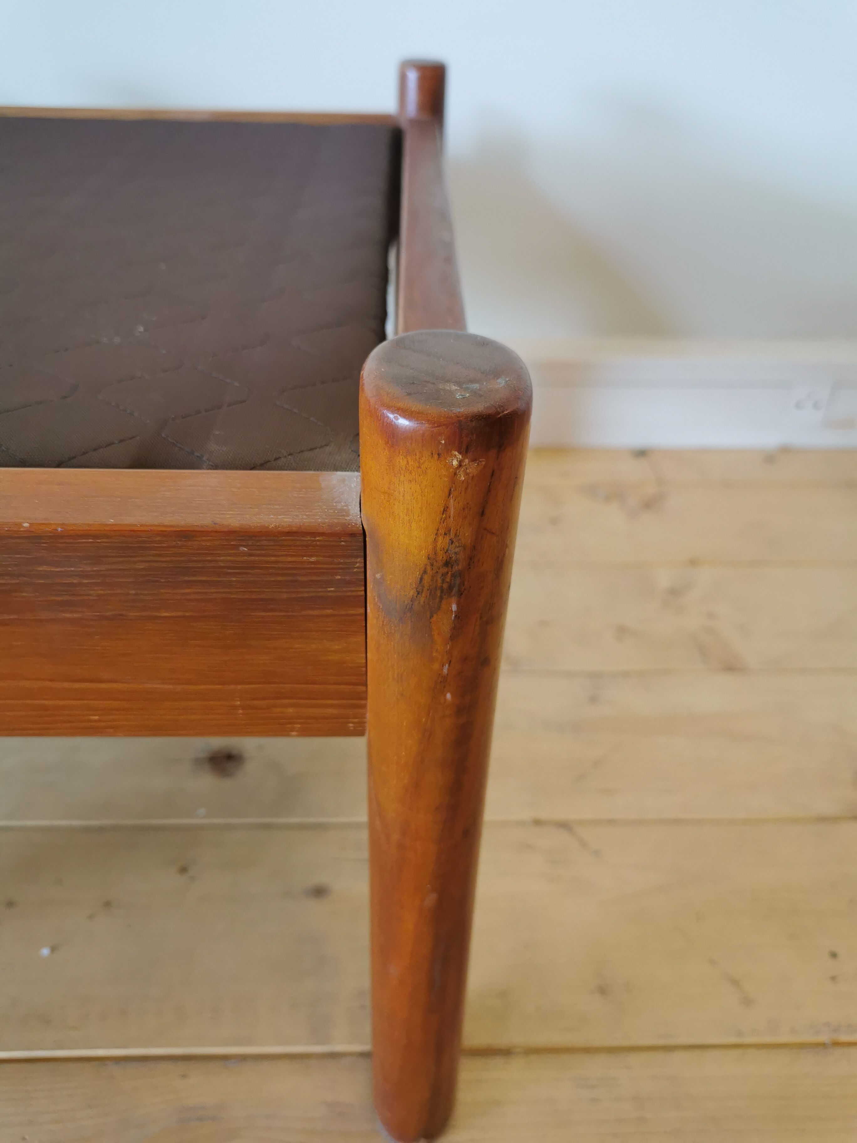 Pair of Dyrlund leather footrest 60s leather