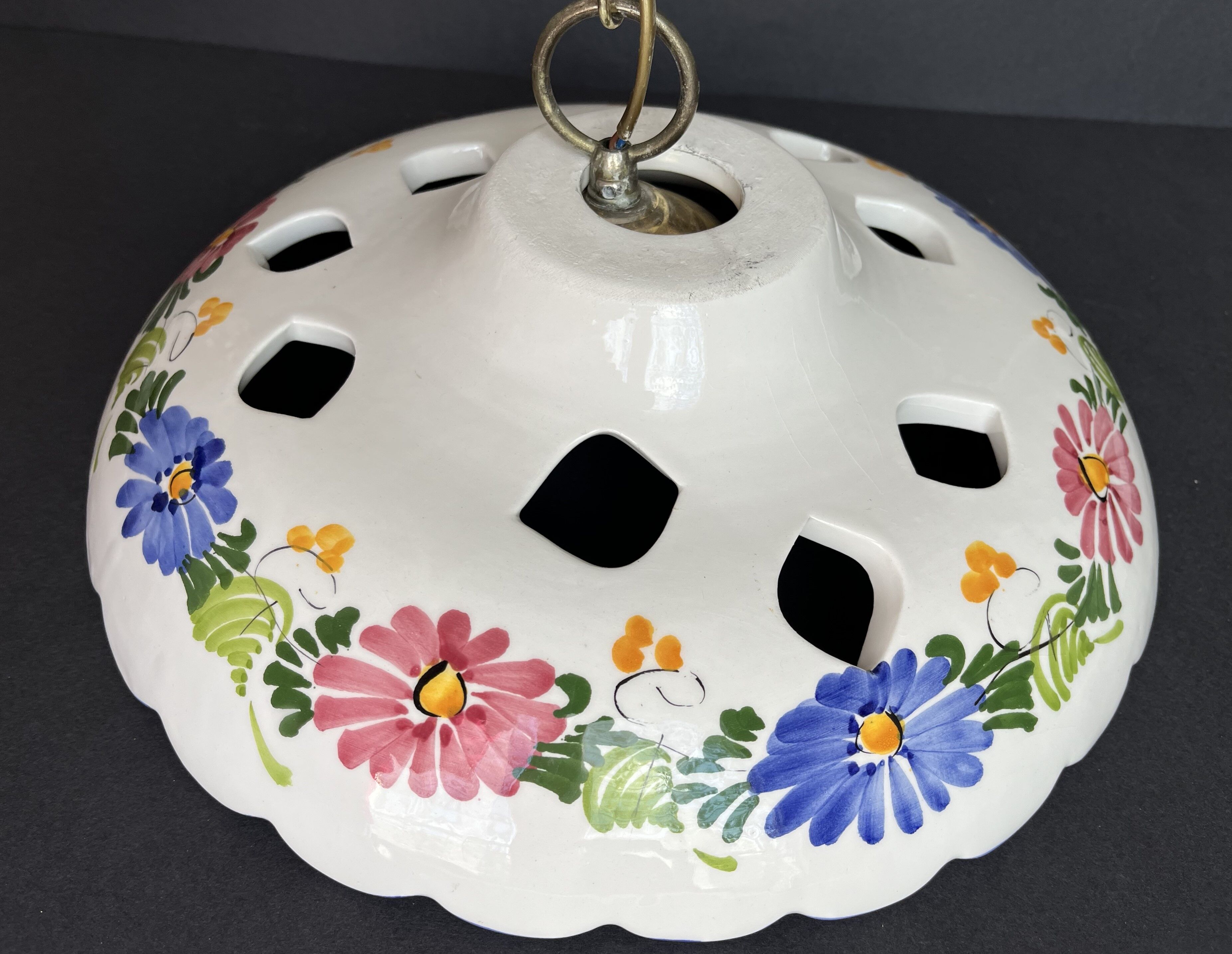 Ceramic pendant lamp