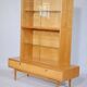 Vitrine en bois de cerisier des années 1960 et 1970, meuble design MCM