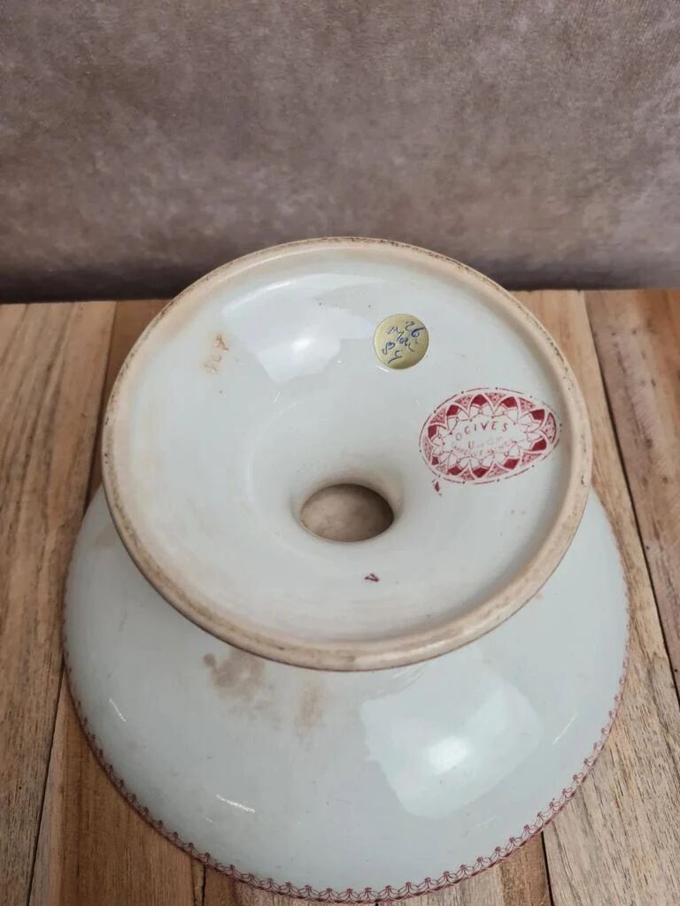 High earthenware compote from Sarreguemines, Ogives model.