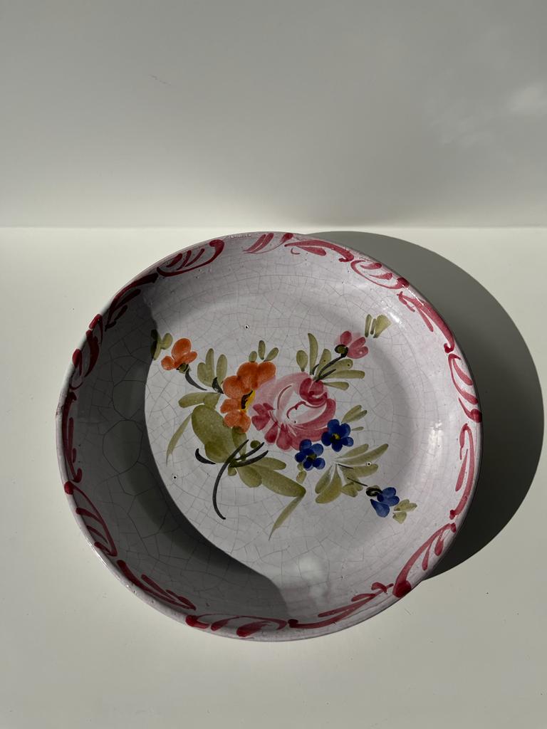 Sicilian plate pink hand-painted floral pattern