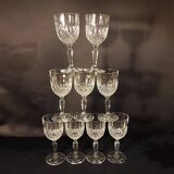 9 stemmed glasses