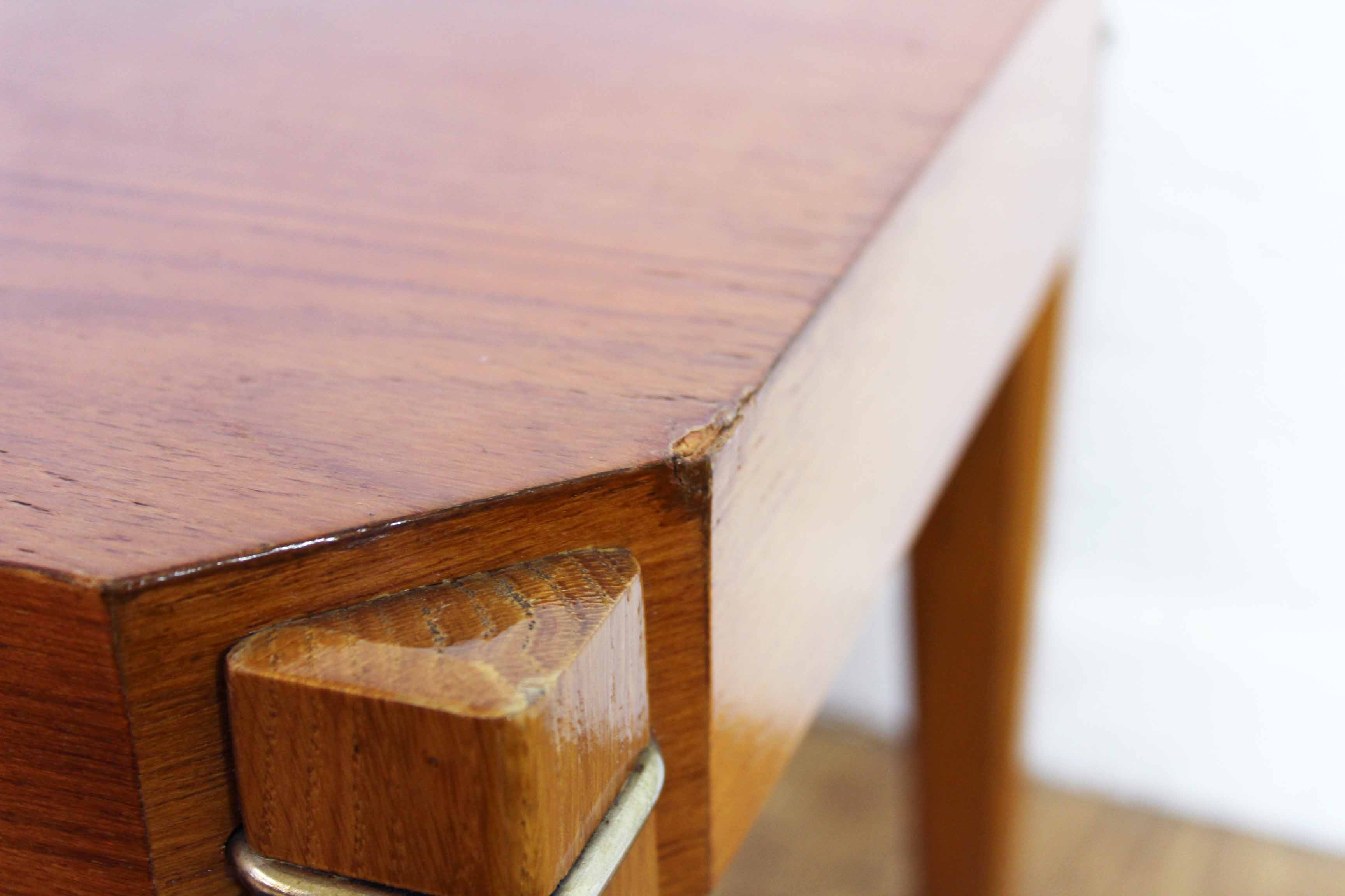 Table basse design scandinave années 70