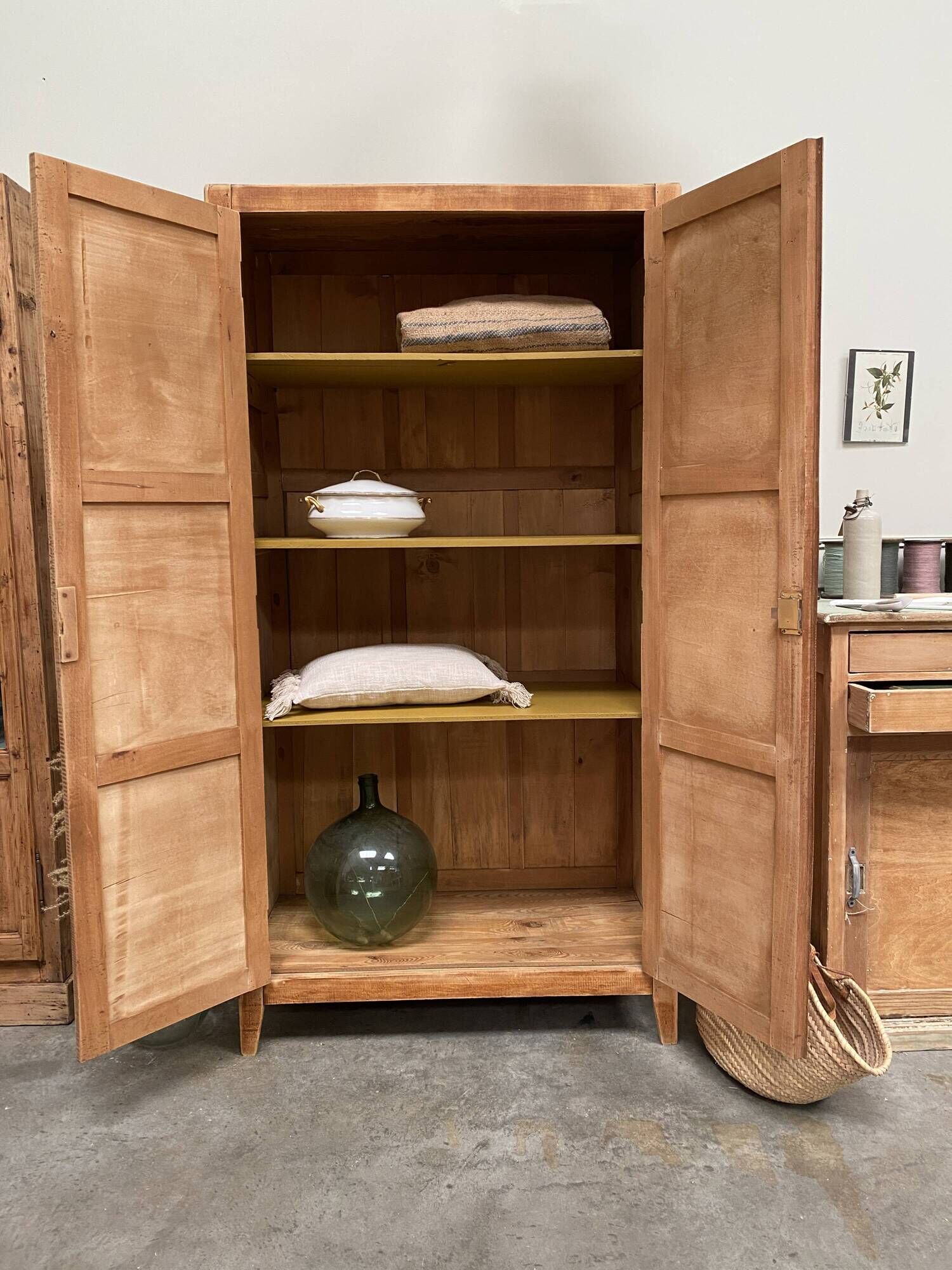 armoire parisienne ou penderie