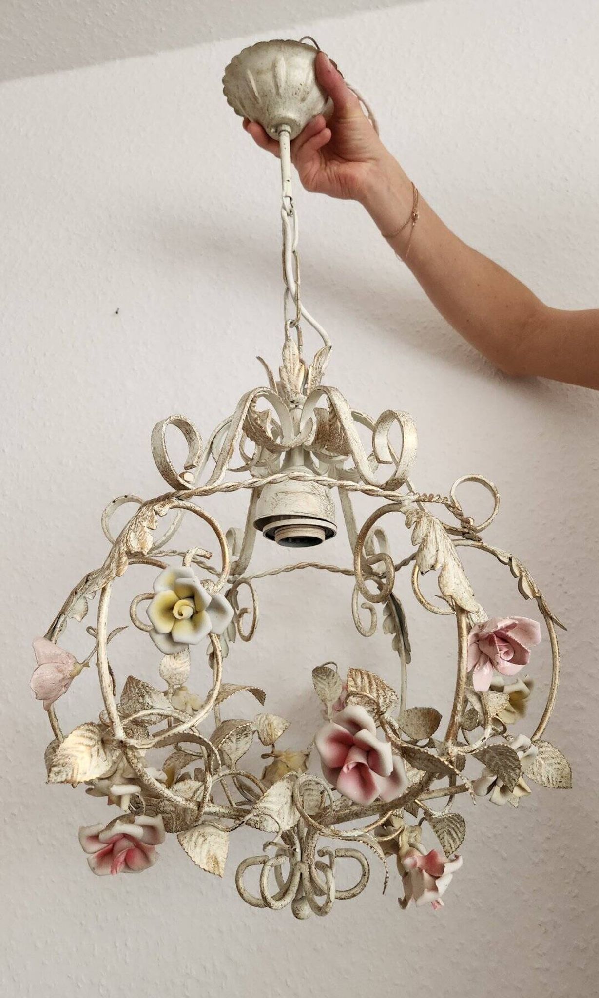 Hand-forged vintage pendant lamp with porcelain roses, Denz Neheim Hüsten