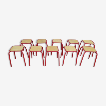 Lot de 10 tabouret bas carré en métal rouge - bois - atelier - industriel