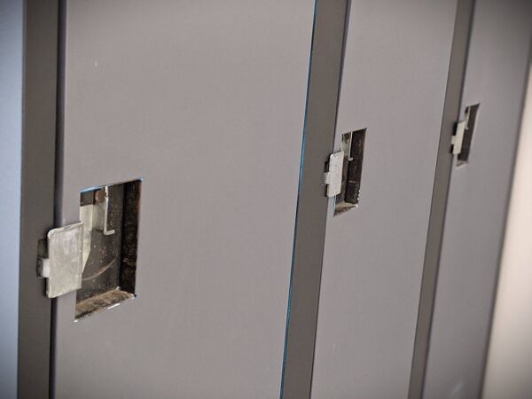 Armoire vestiaire métallique