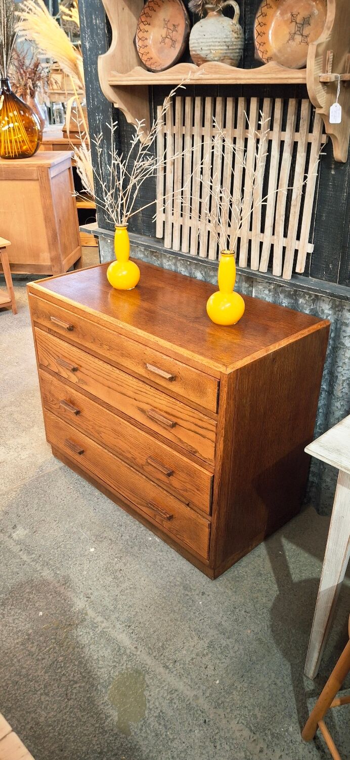 Vintage chest of drawers