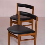 Table and 4 scandinavian encastrable chairs