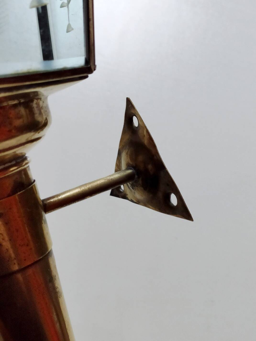 Electrified wall lamp cab lantern brass old engraved glass