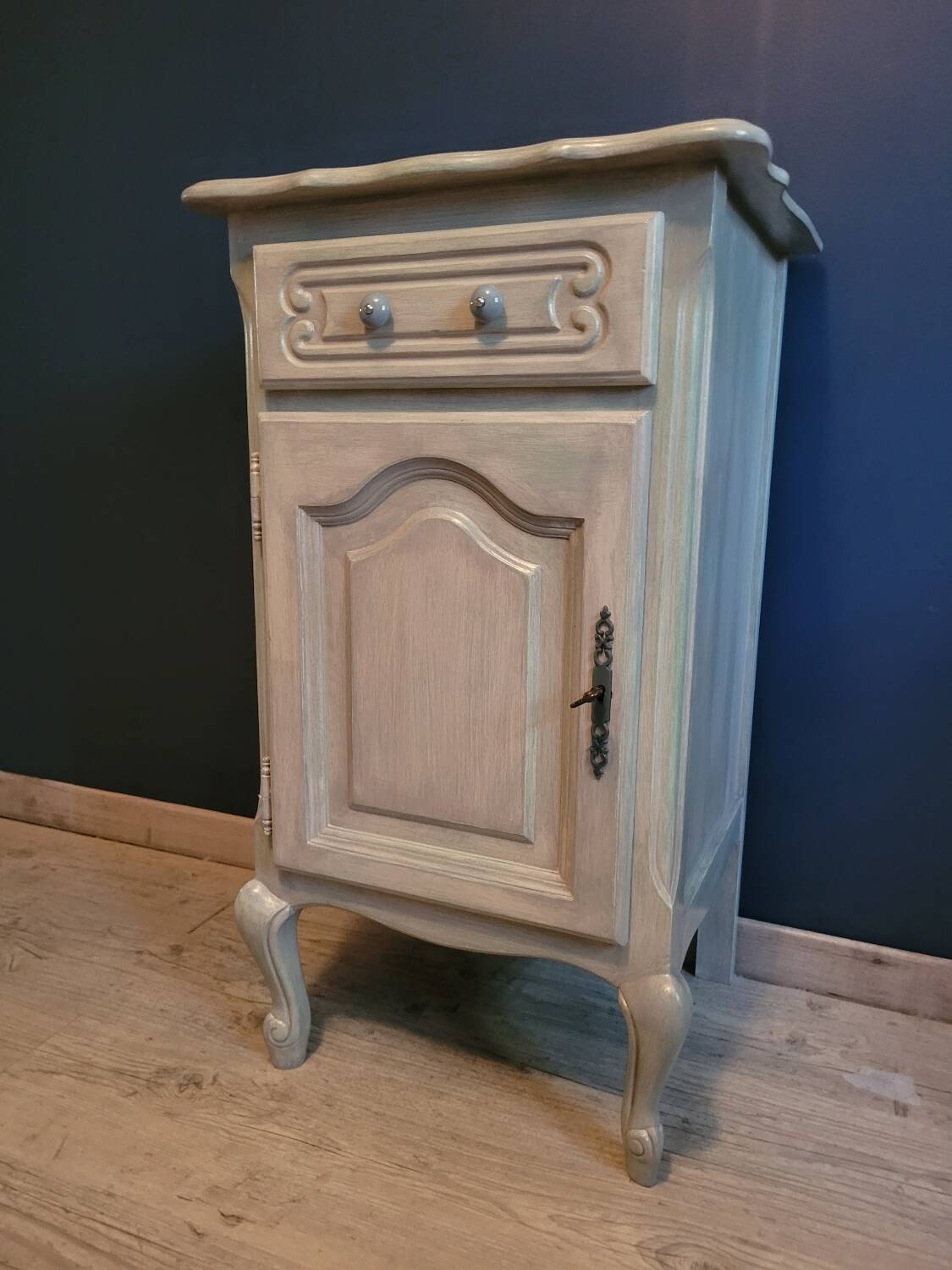 Occasional furniture