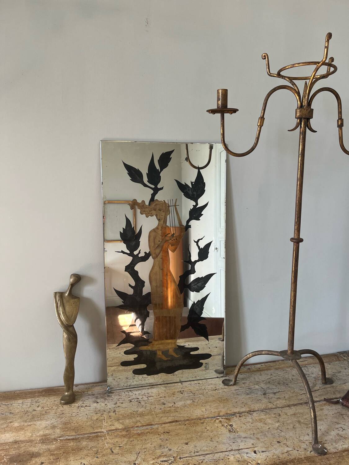 Miroir en verre églomisé