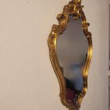 Miroir en bois d'or à  l or,style Louis 15