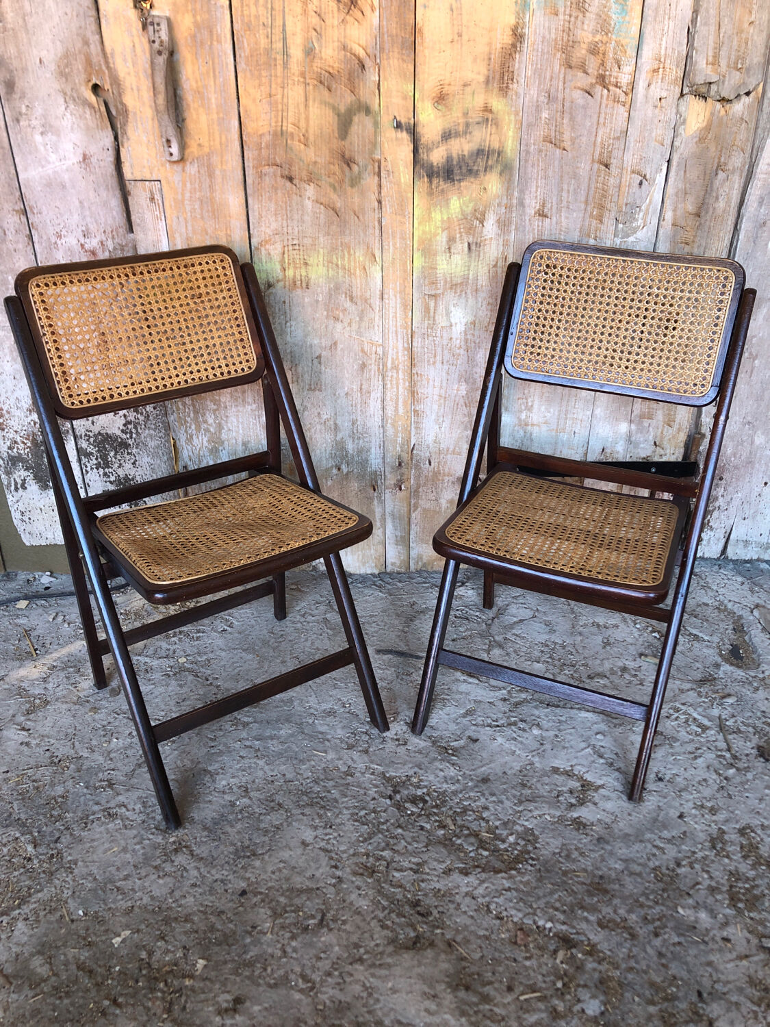 Pair of wood folding chair and vintage cannage #a084