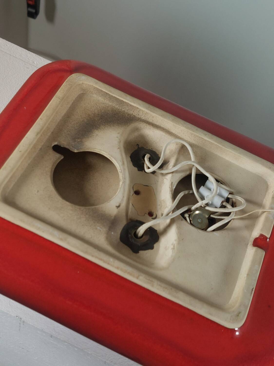 Vintage ceramic wall lamp from the 1970s.