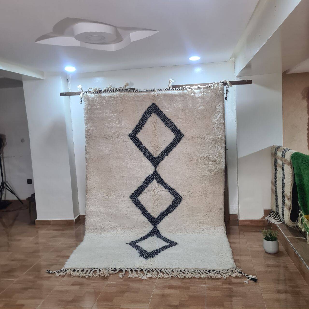 Handmade wool Berber rug 250 x 150 cm