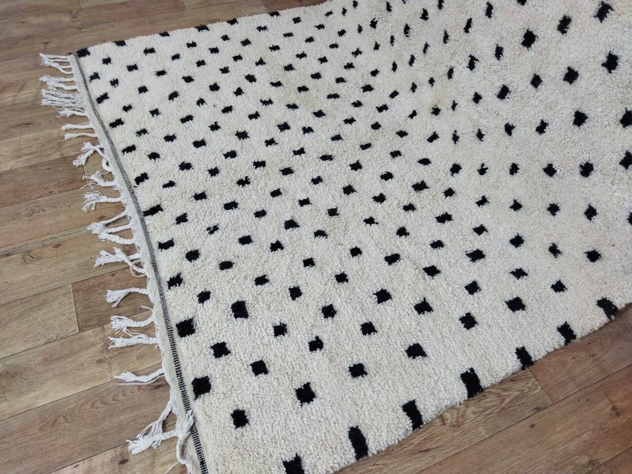 Handmade wool Berber rug 294x194 cm