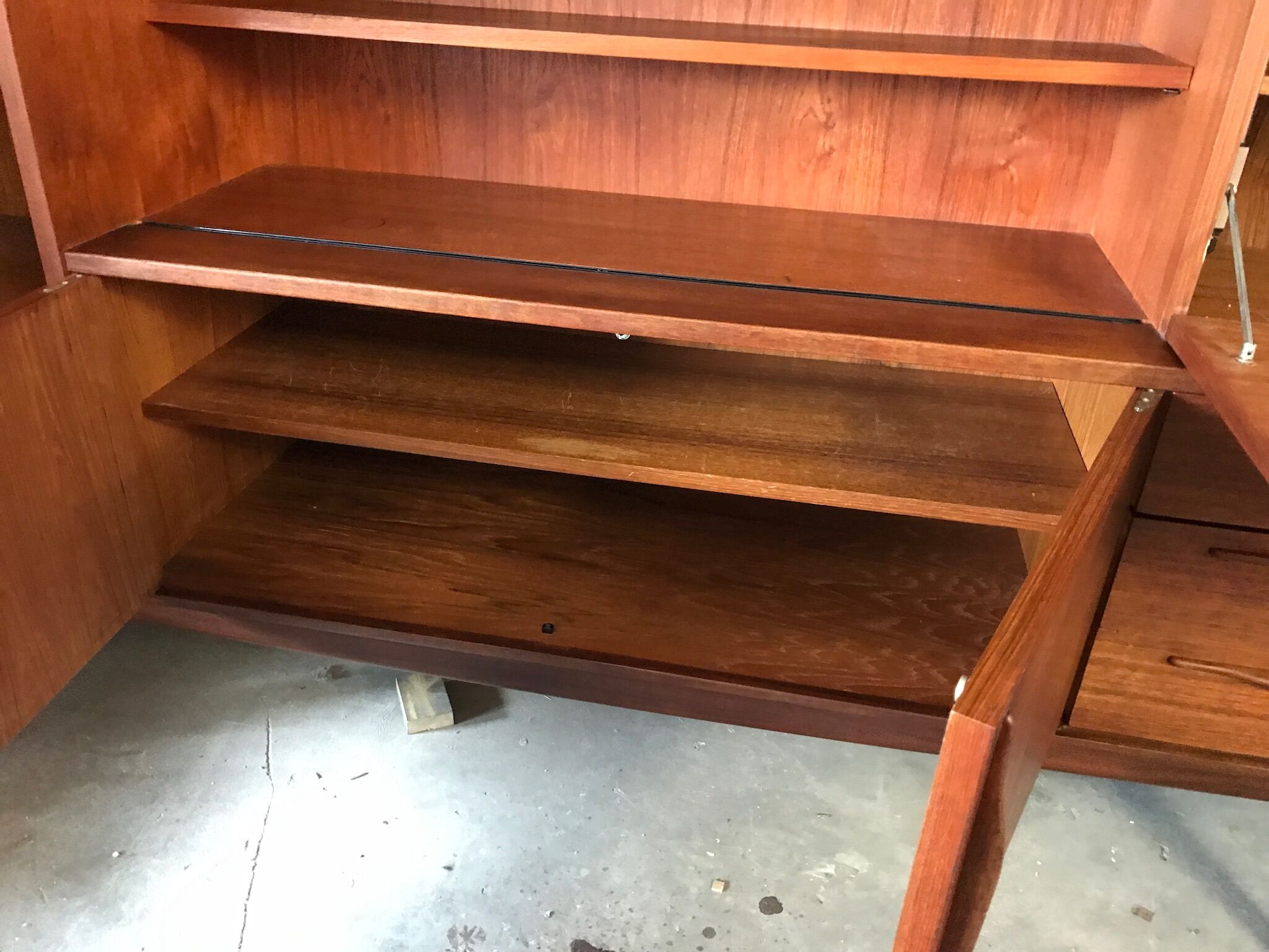 Enfilade vintage en teck scandinave