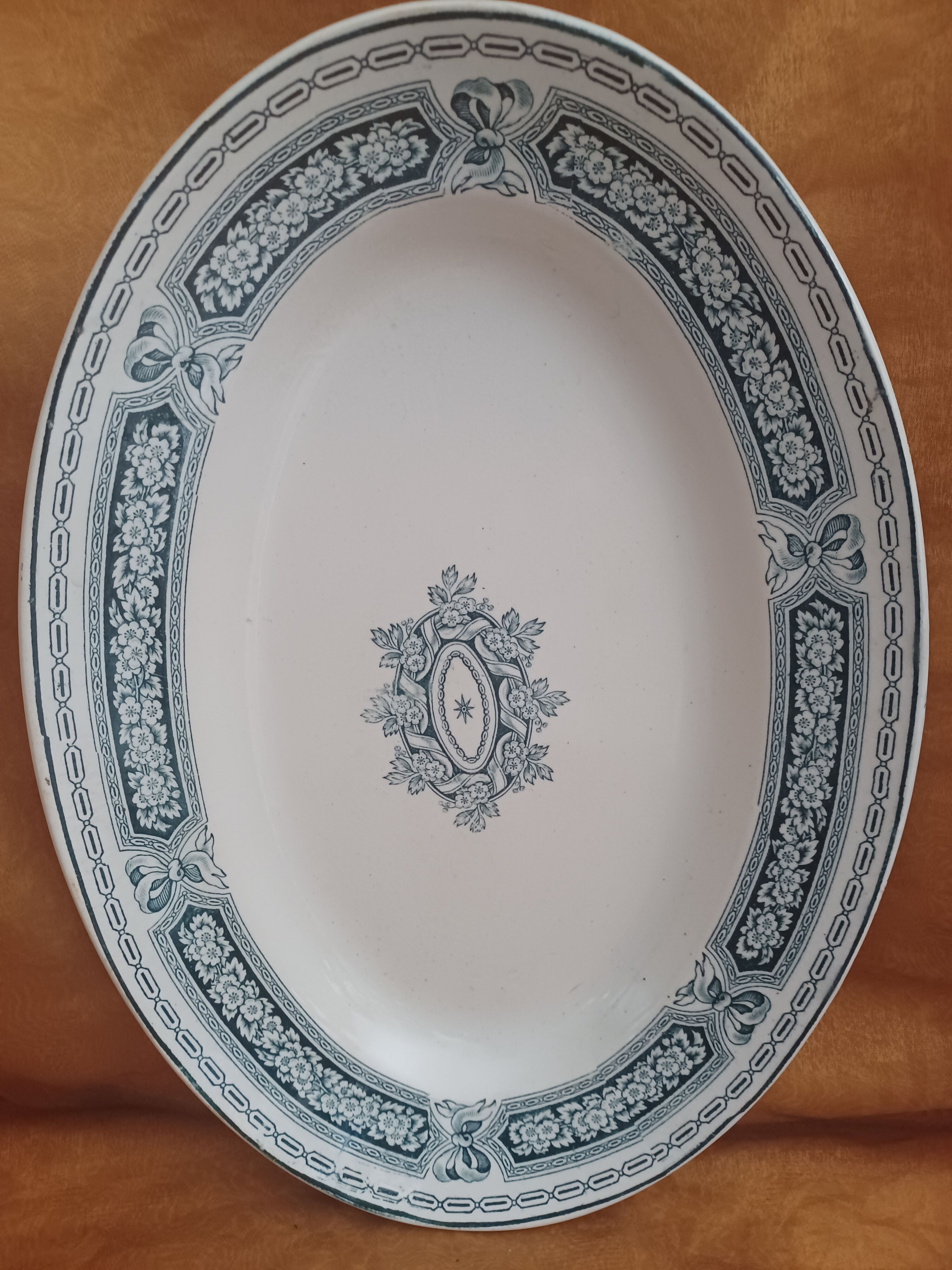 Iron Earth Oval Dish. Saint-Amand and Hamage