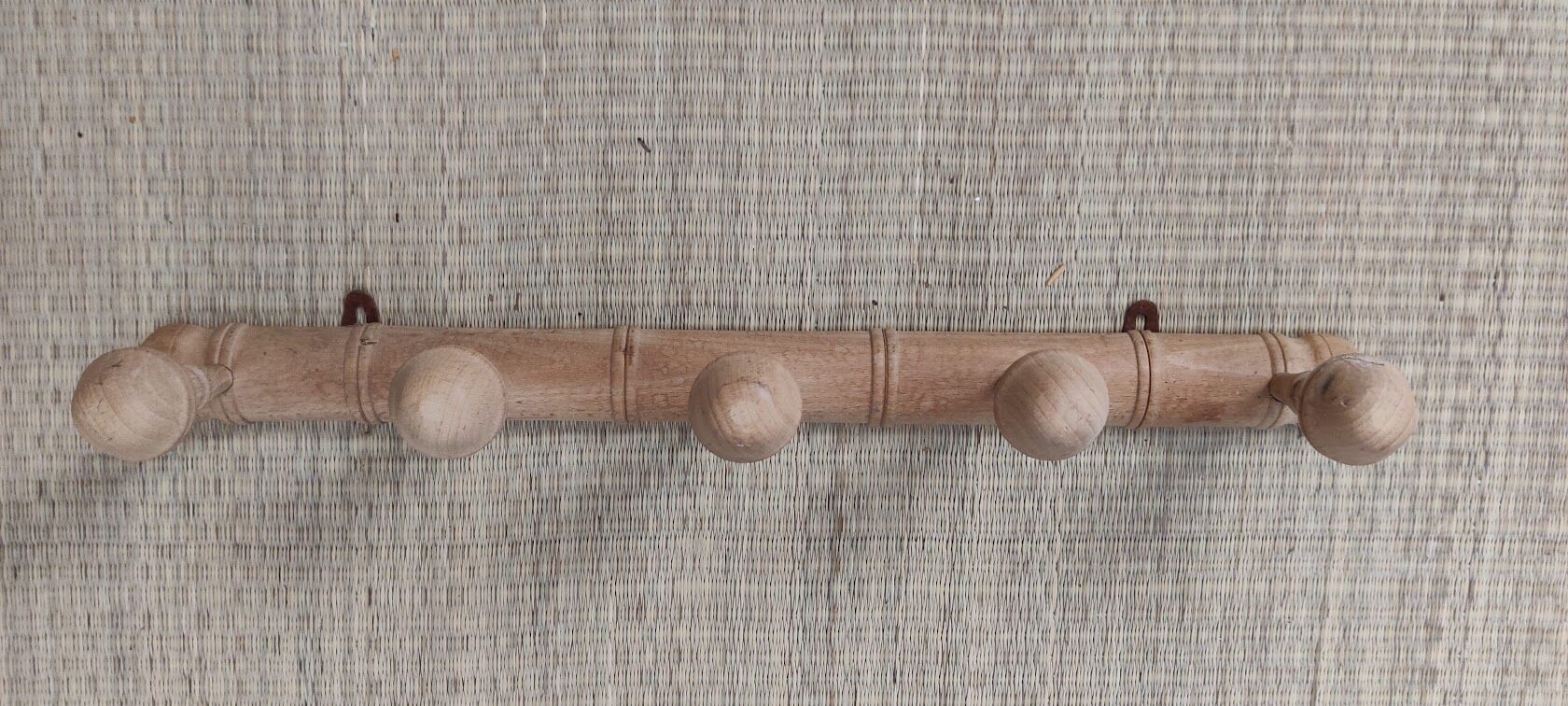 Five-headed light wood hook
