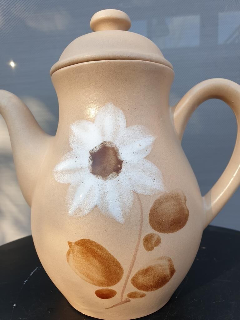 Vintage teapot white dogwood flower hand decoration